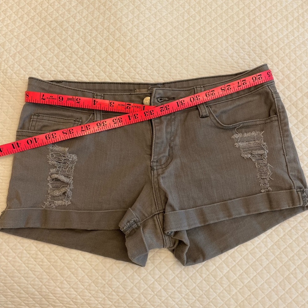 Forever 21 gray distressed Jean shorts